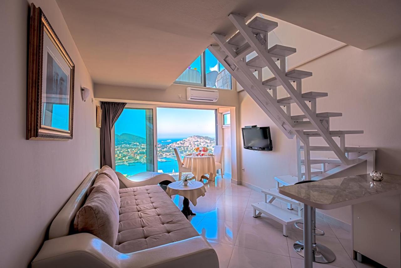 Duplex Studio Balcony