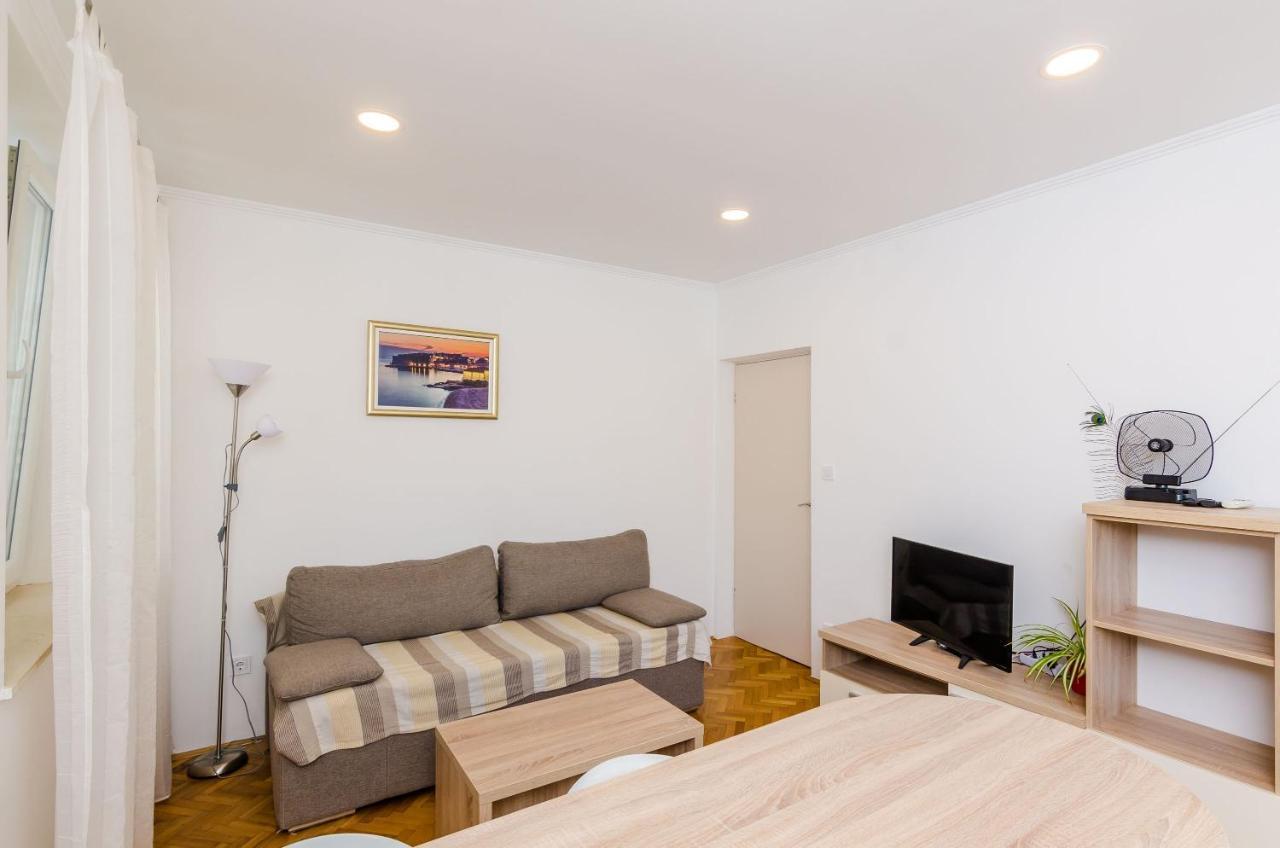 Superior One Bedroom Apartment Terrace City View'