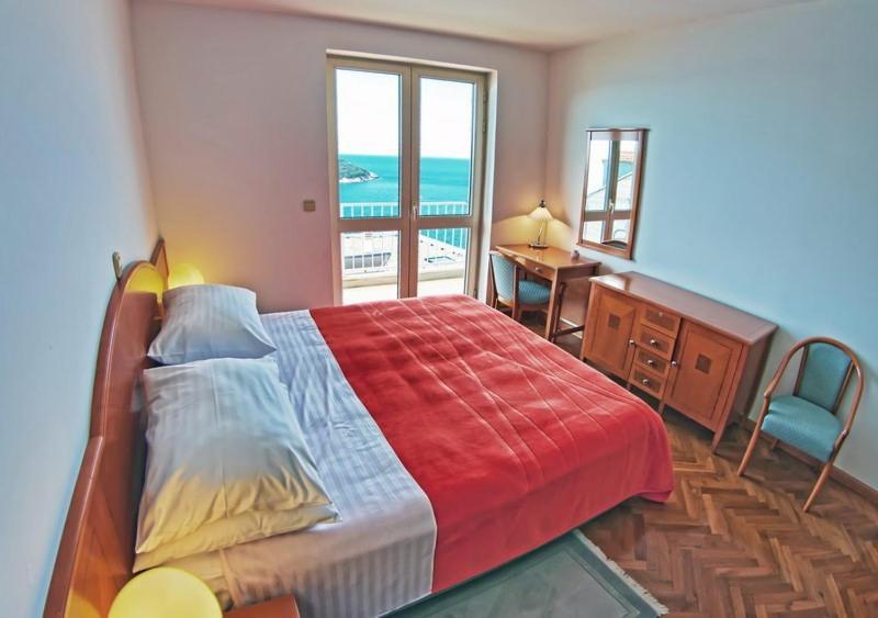 Comfort Two Bedroom Apartment Balcony Sea View
