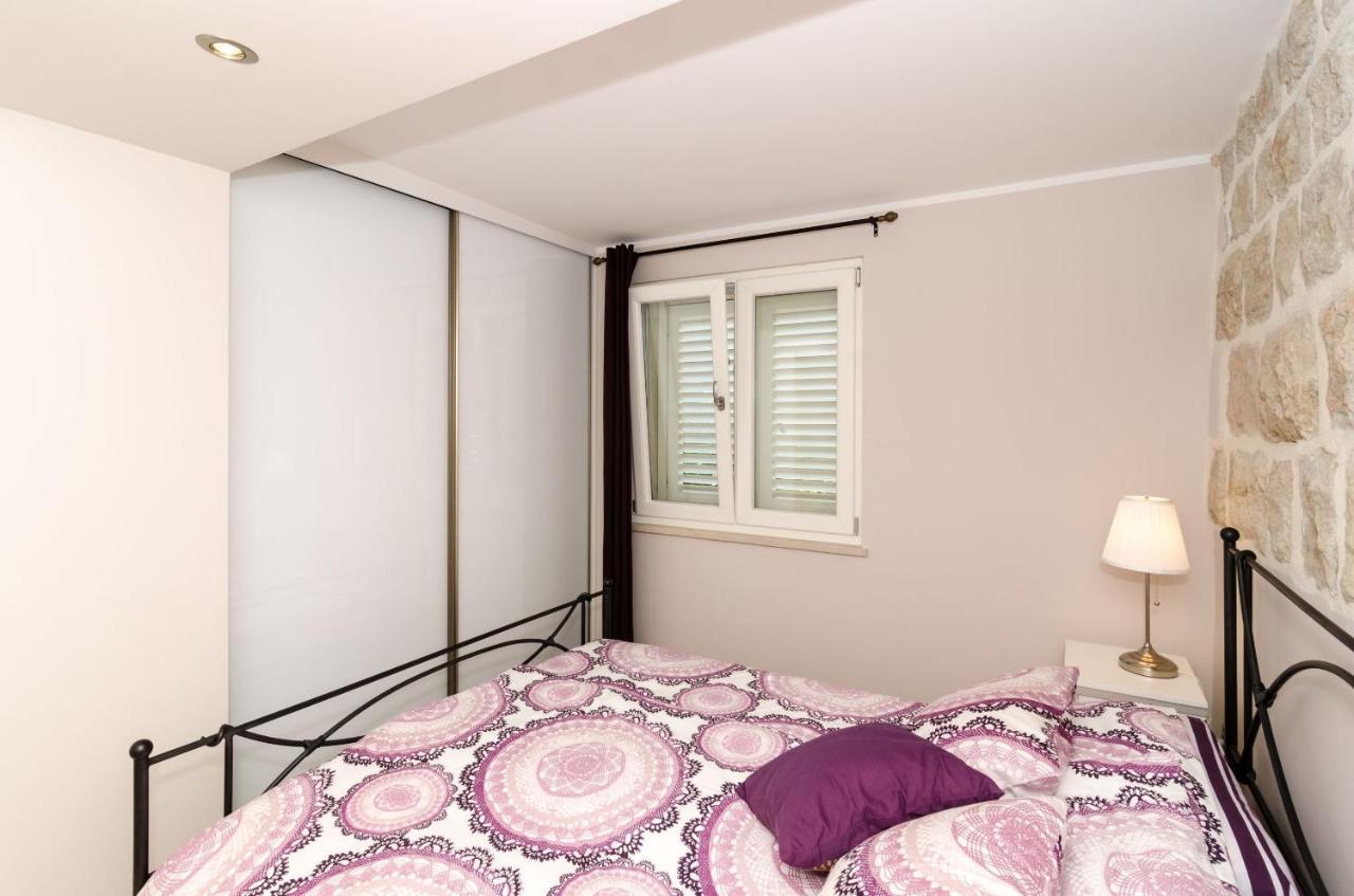 Comfort One-Bedroom Apartment Terrace