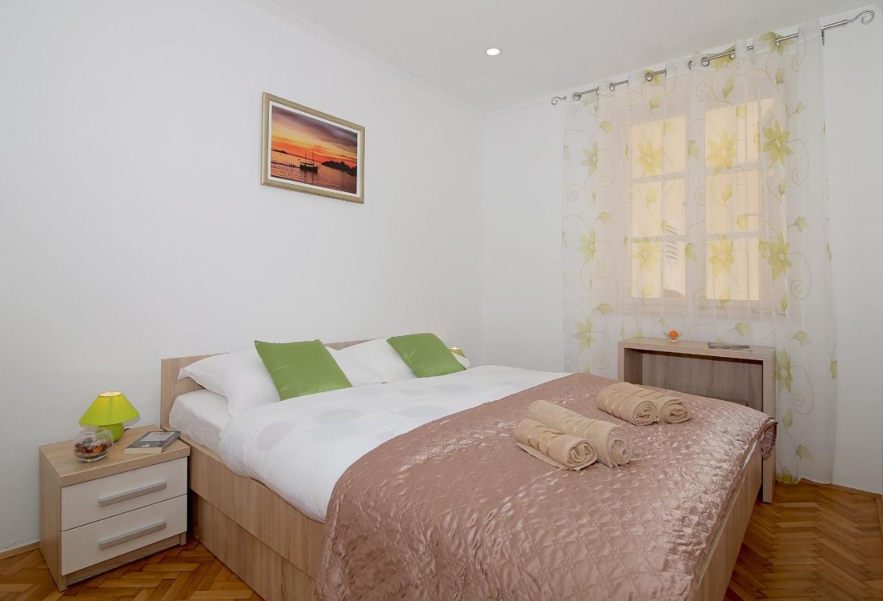 Superior One Bedroom Apartment Terrace City View'