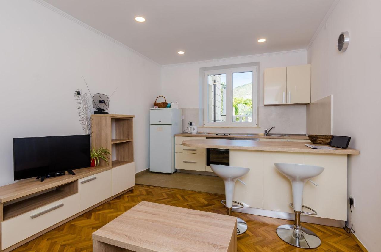 Superior One Bedroom Apartment Terrace City View'