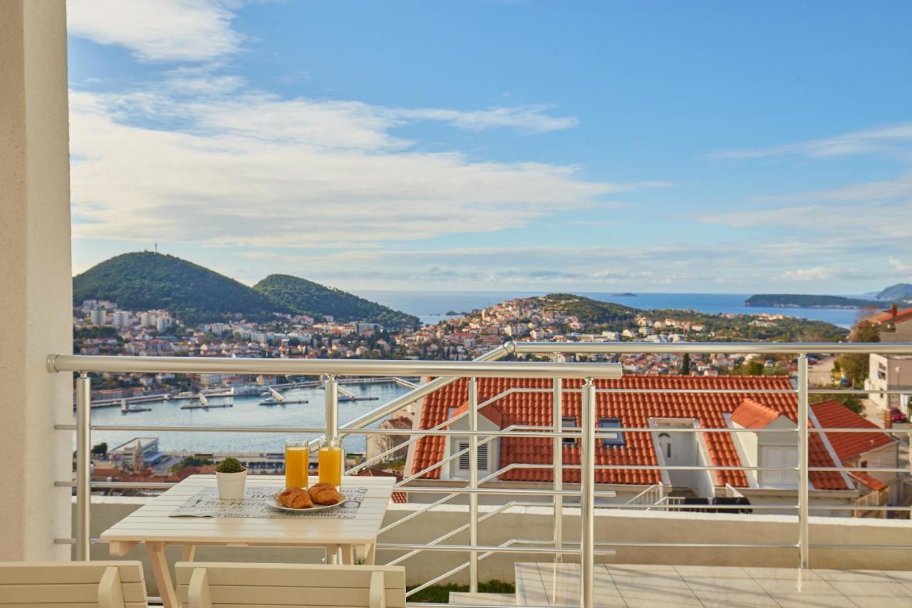 Studio Apartment Terrace Sea View