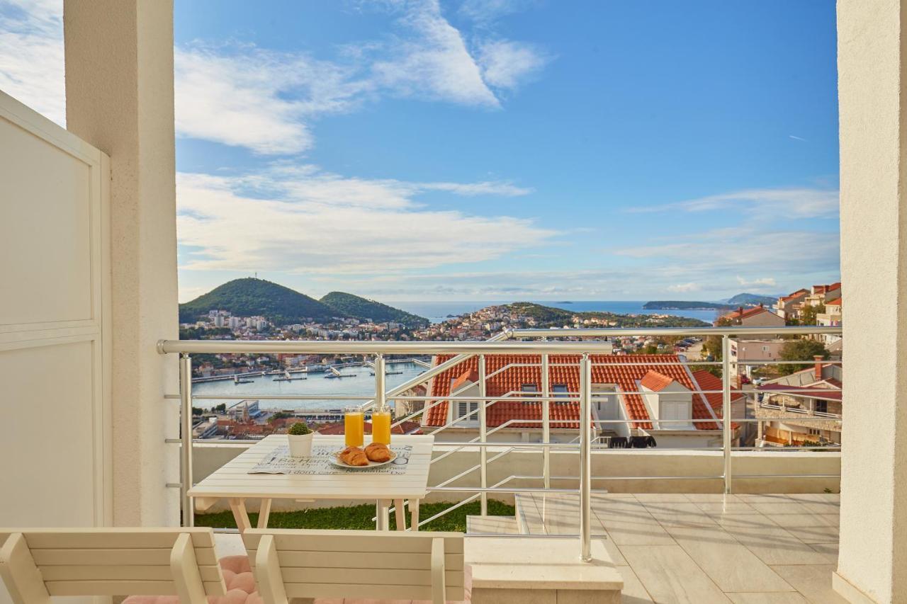 Studio Apartment Terrace Sea View