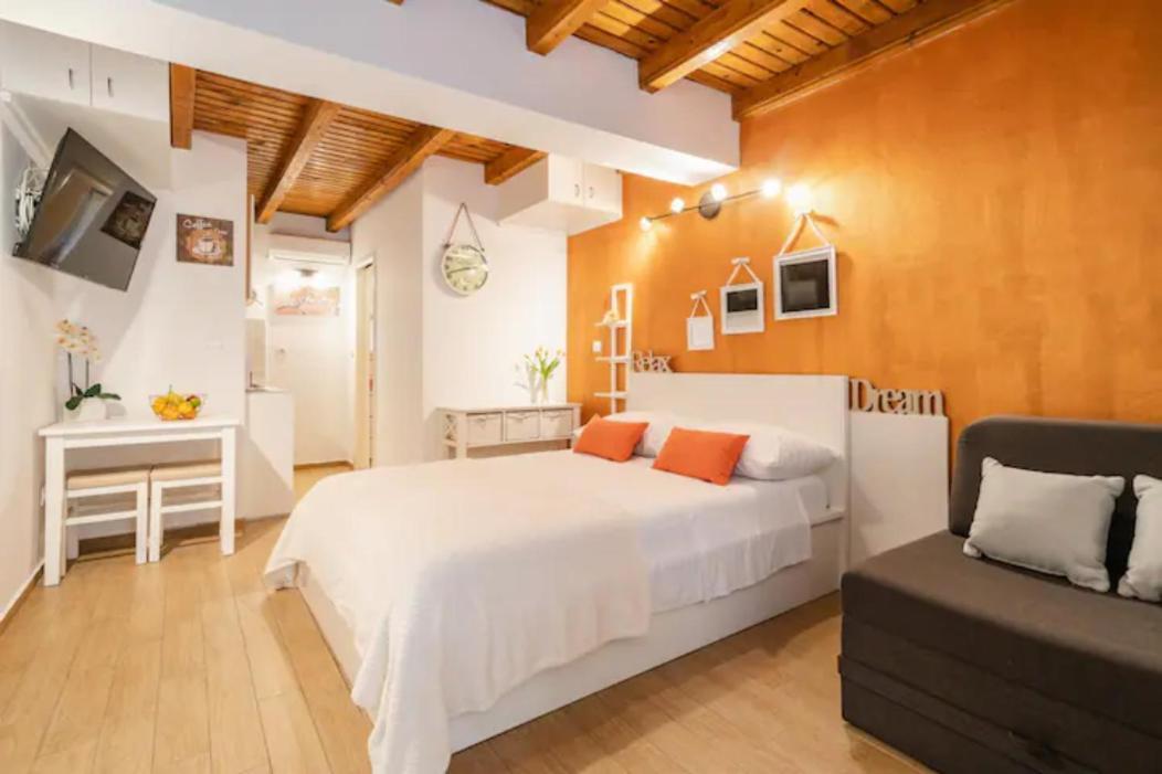 Studio Apartment Ground Floor