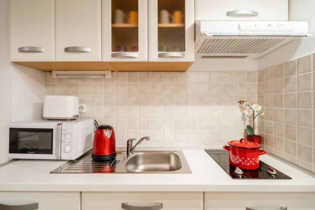 Studio Apartment Ground Floor