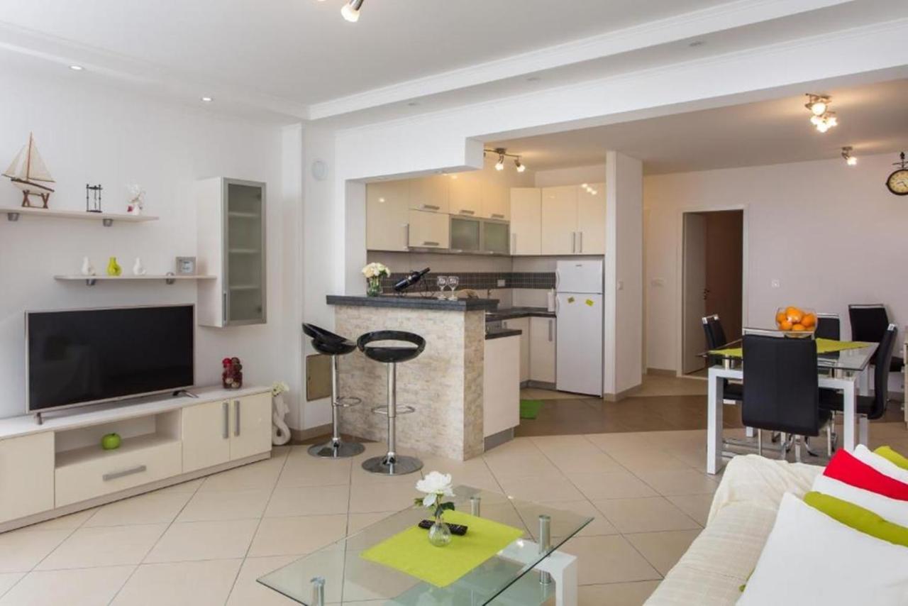 Apartment Ground Floor