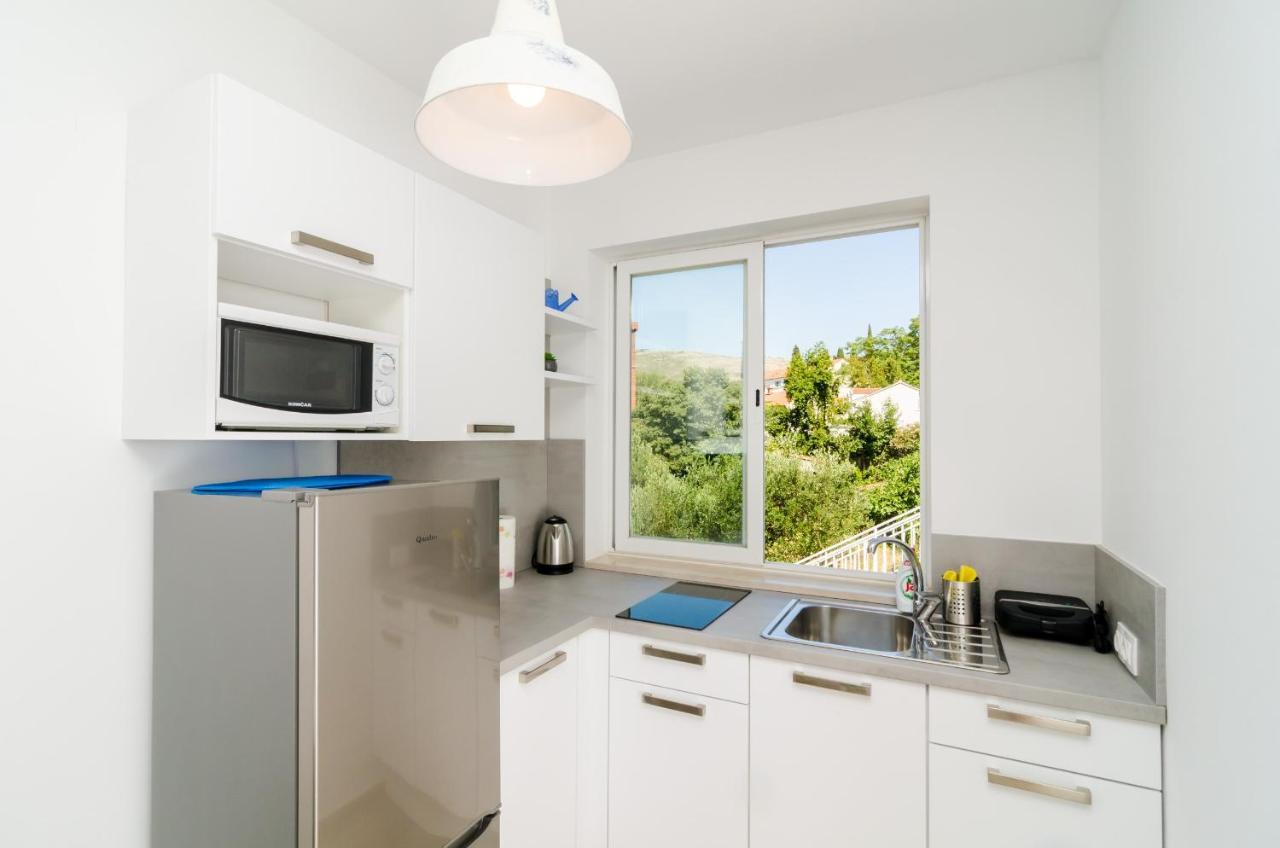 Superior One-Bedroom Apartment