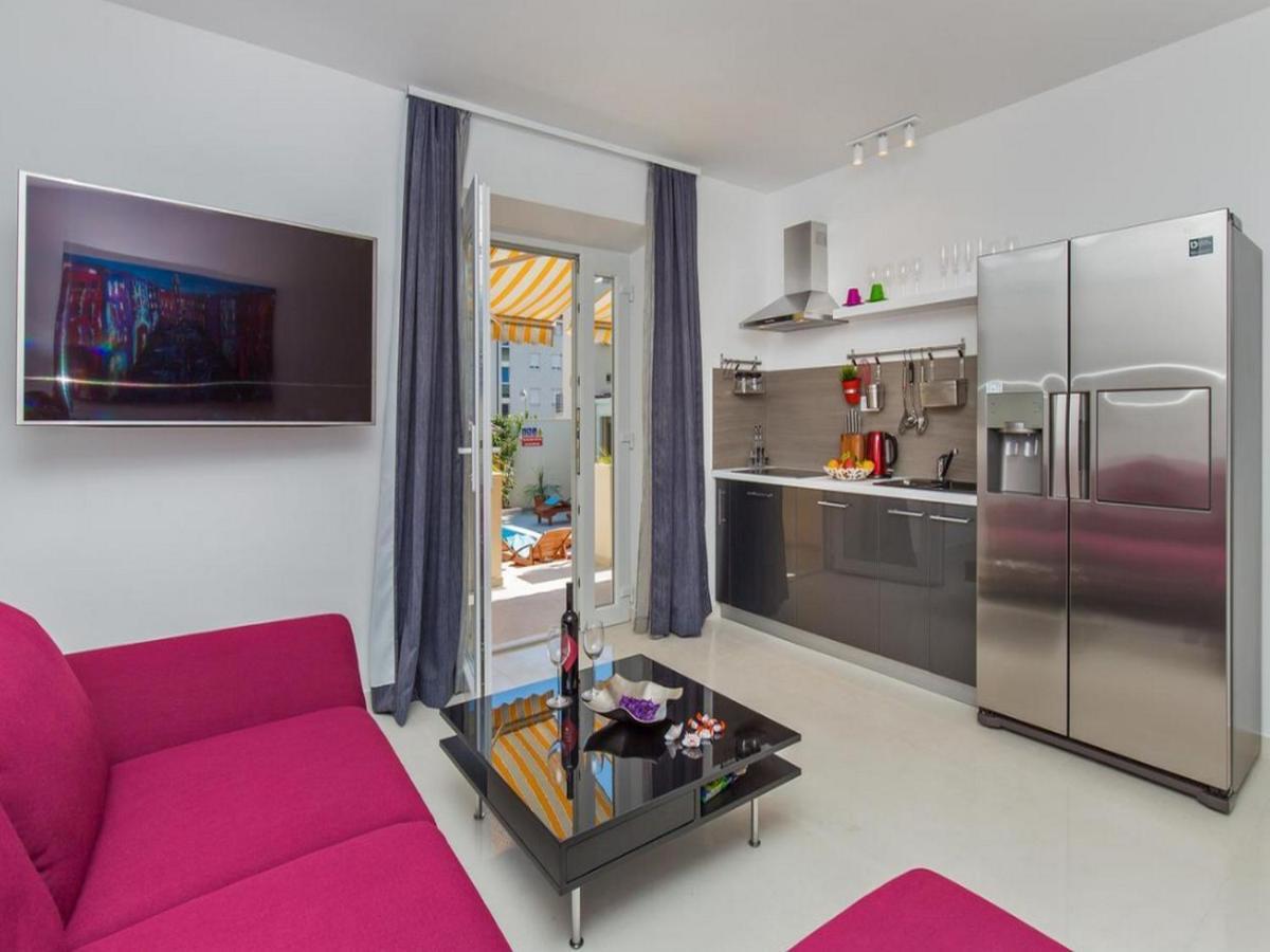 Superior Two-Bedroom Apartment Pool View