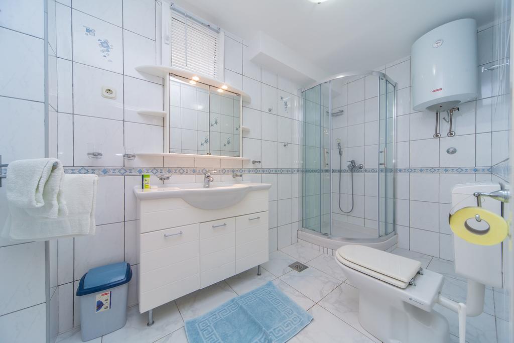 One-Bedroom Apartment Terrace