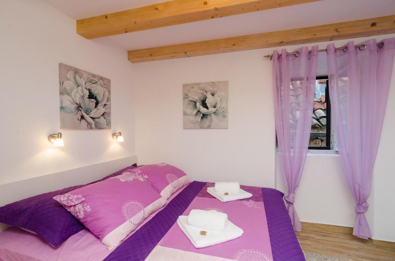 Studio Apartment City View