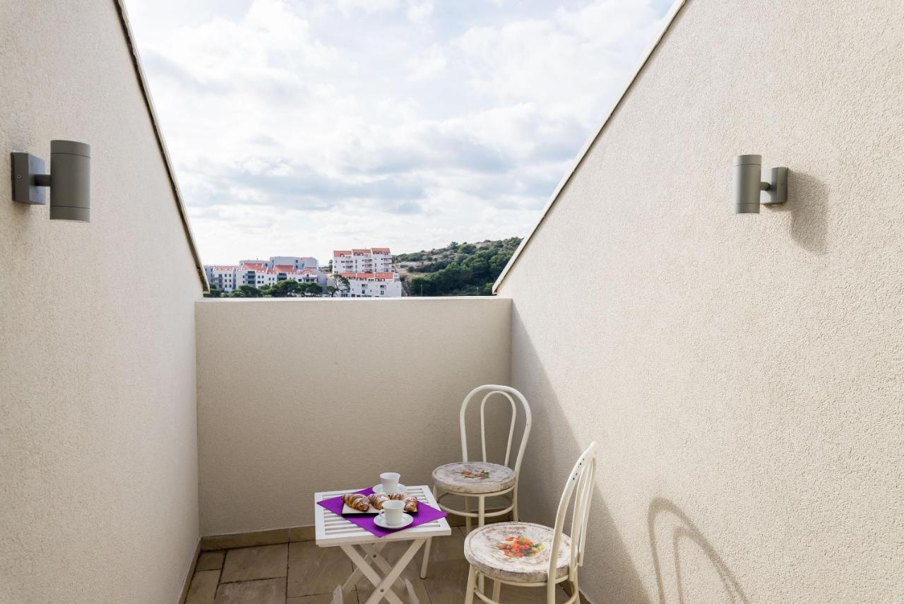 Luxury Studio Apartment Balcony