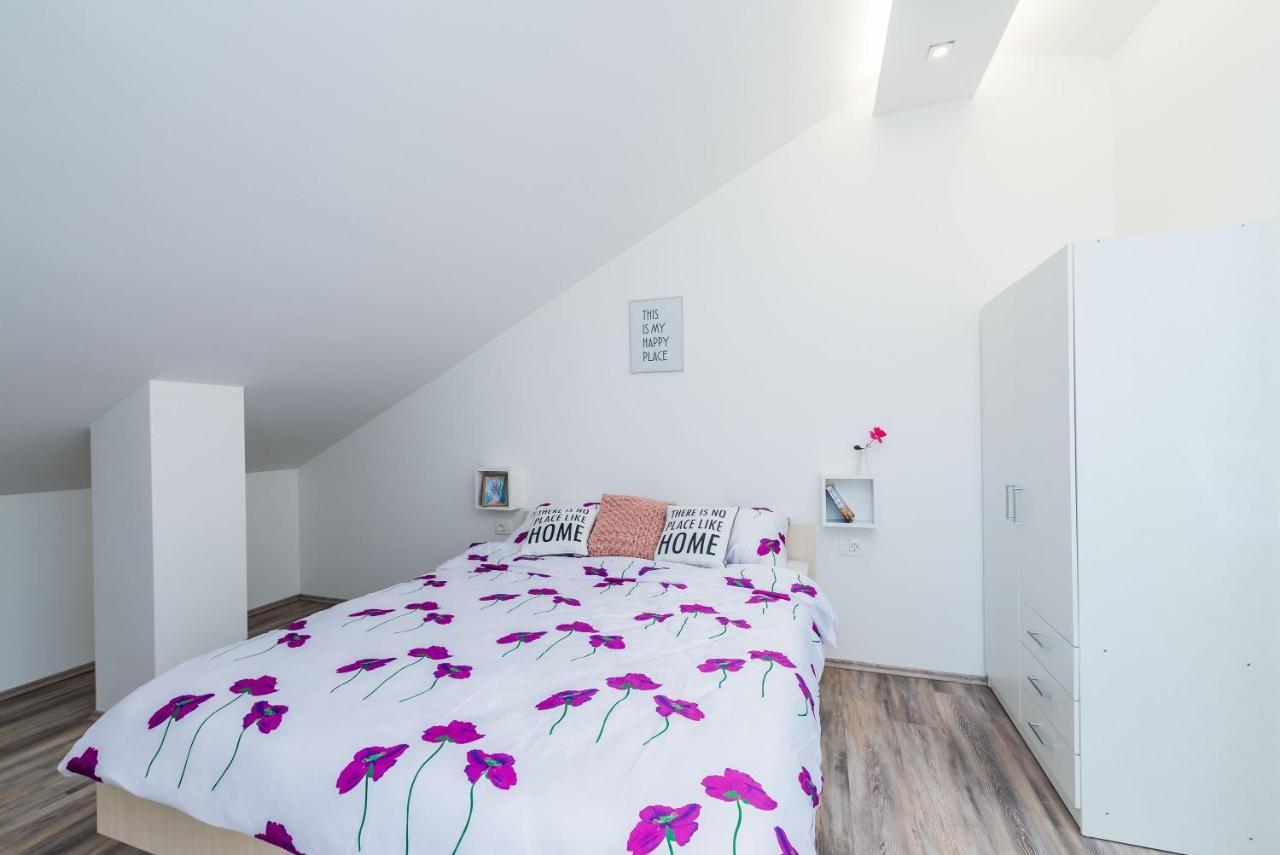 Luxury Studio Apartment Balcony