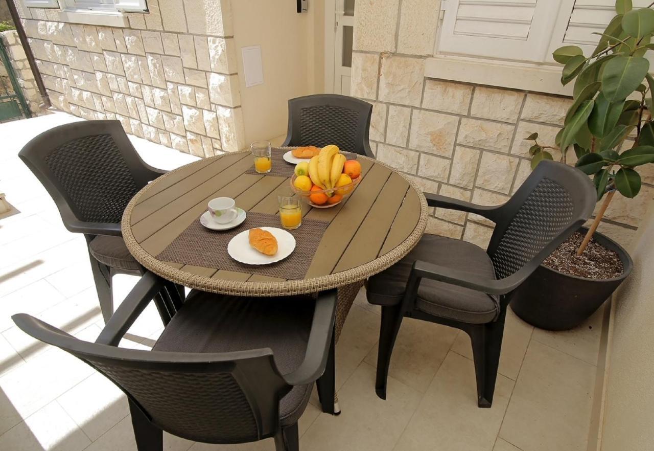 Superior One Bedroom Apartment Terrace City View'