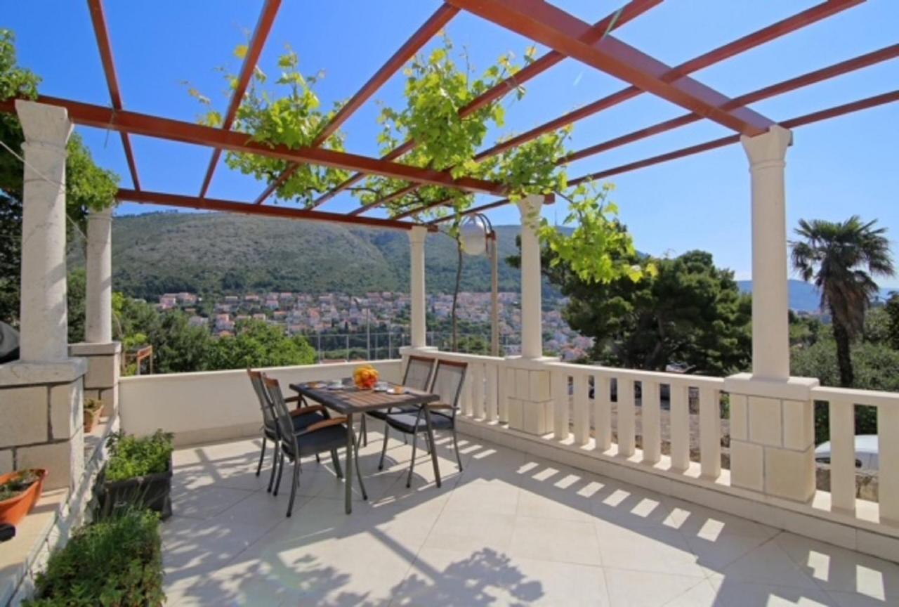 Superior One Bedroom Apartment Terrace City View'