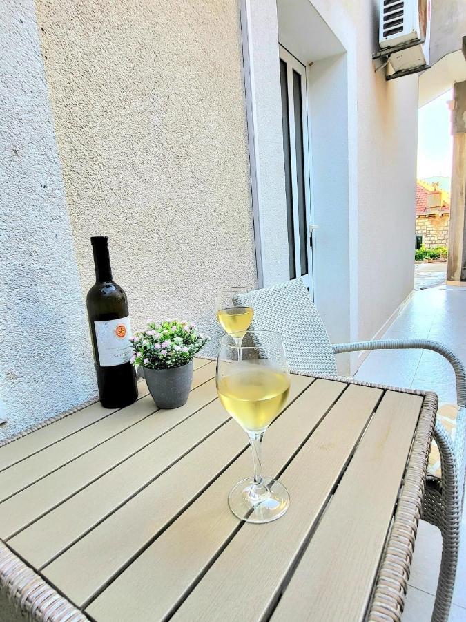 Studio Apartment Terrace