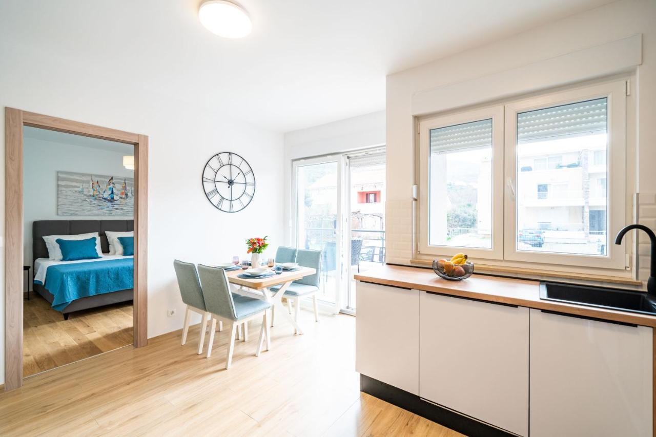 Two bedroom apartment Balcony