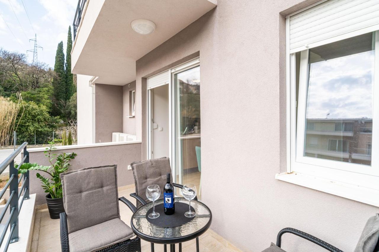 Two bedroom apartment Balcony