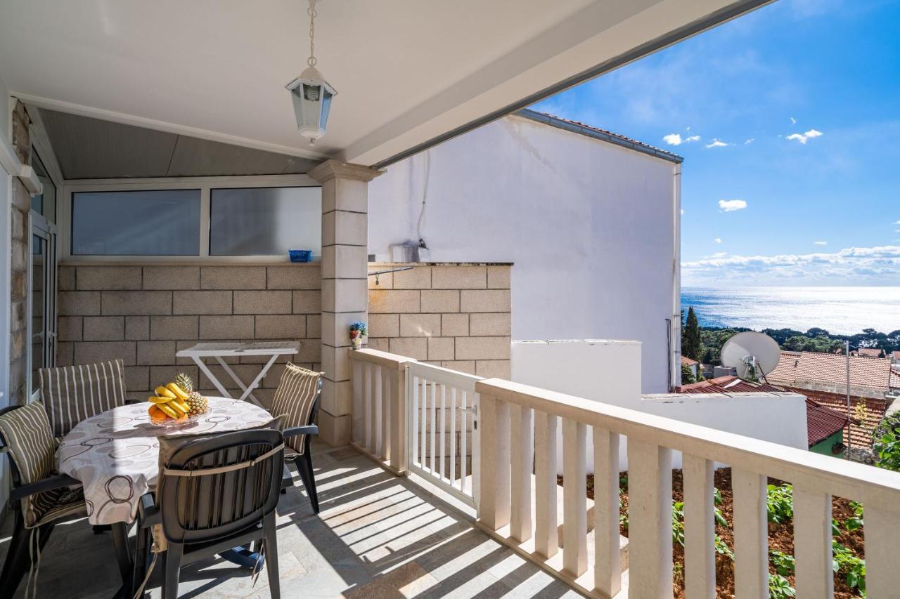 One Bedroom Apartment Balcony Sea View