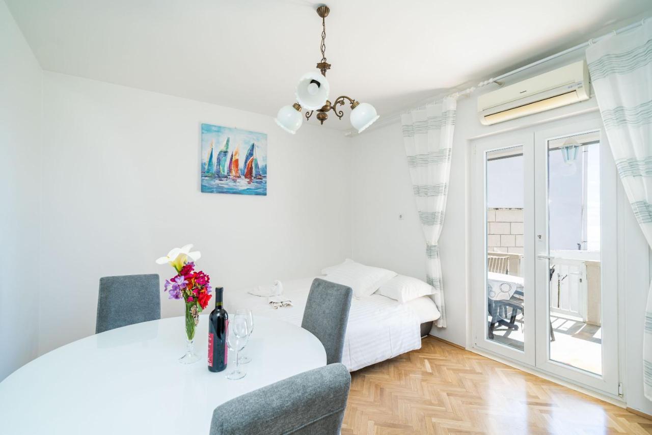 One Bedroom Apartment Balcony Sea View