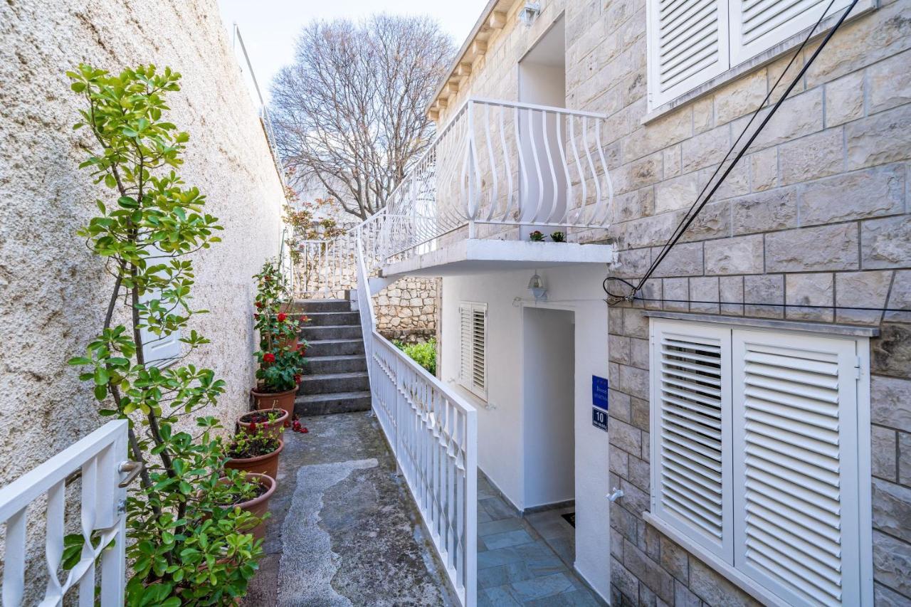 One Bedroom Apartment Balcony Sea View
