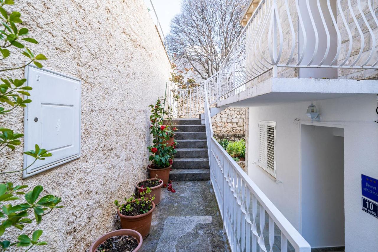 One Bedroom Apartment Balcony Sea View