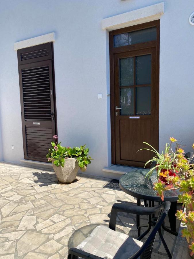 Studio Shared Terrace A2