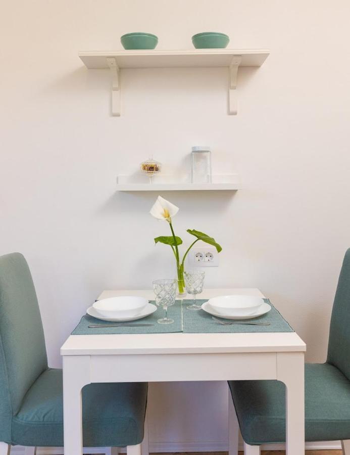 One-Bedroom Apartment Garden View