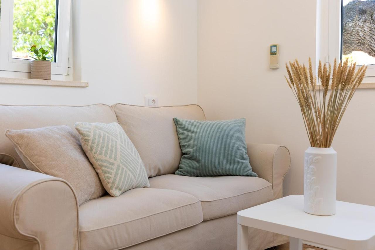 One-Bedroom Apartment Garden View