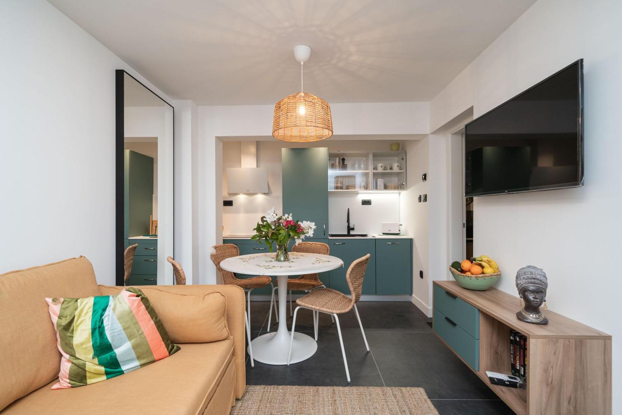 One-Bedroom Apartment