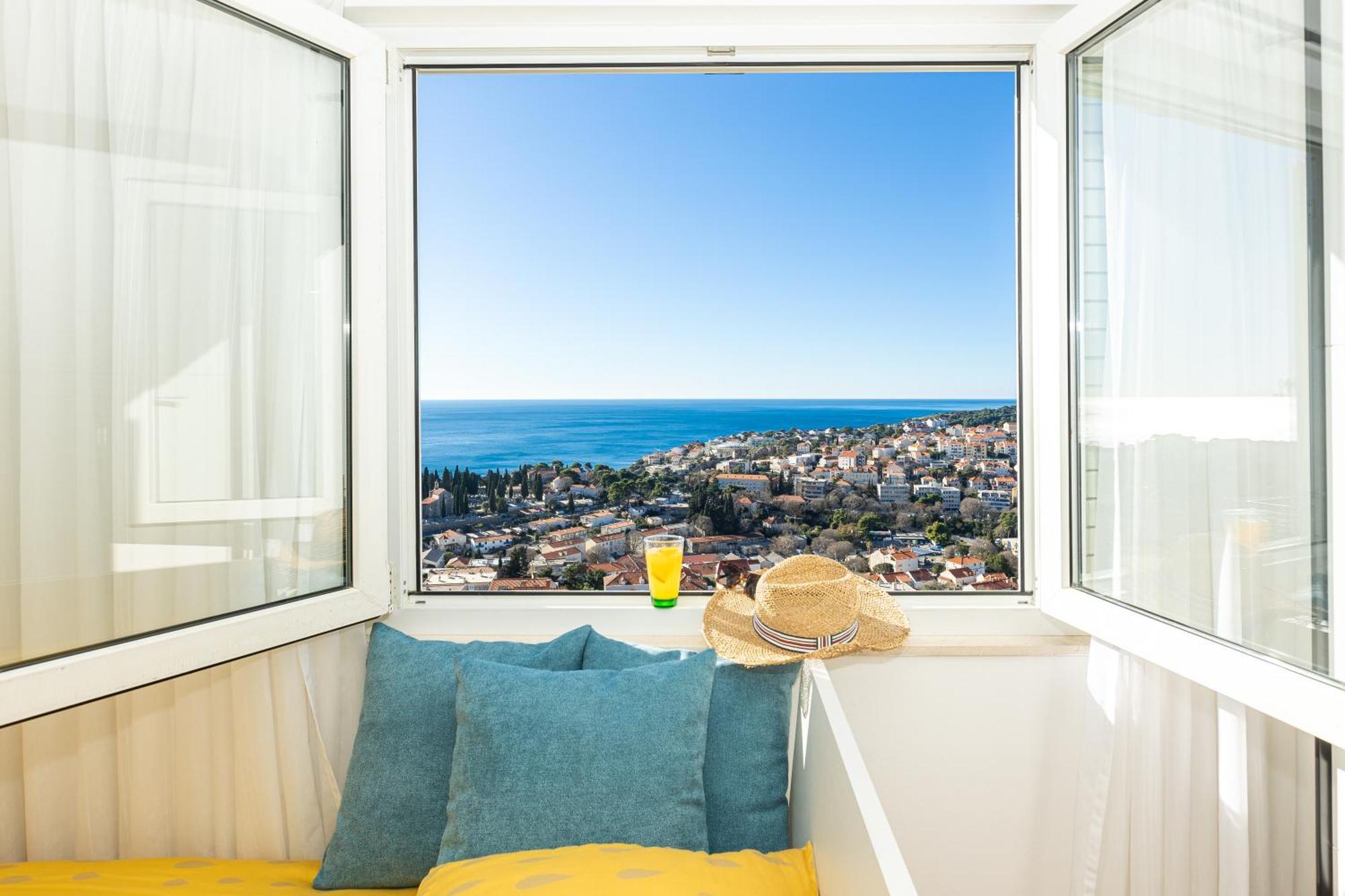 Apartment Sea View