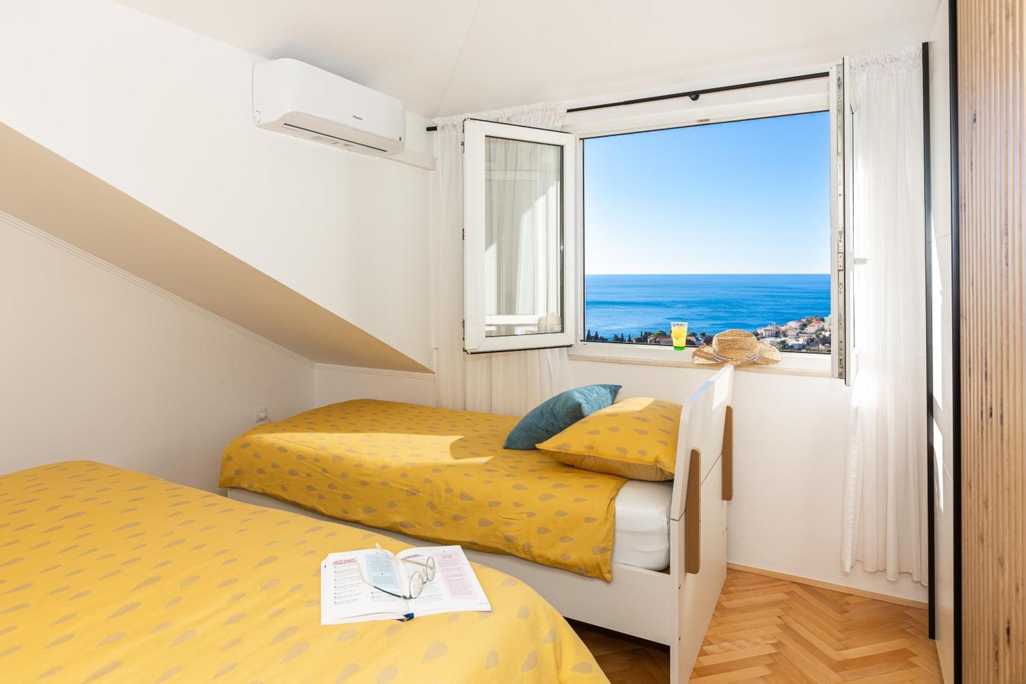 Apartment Sea View