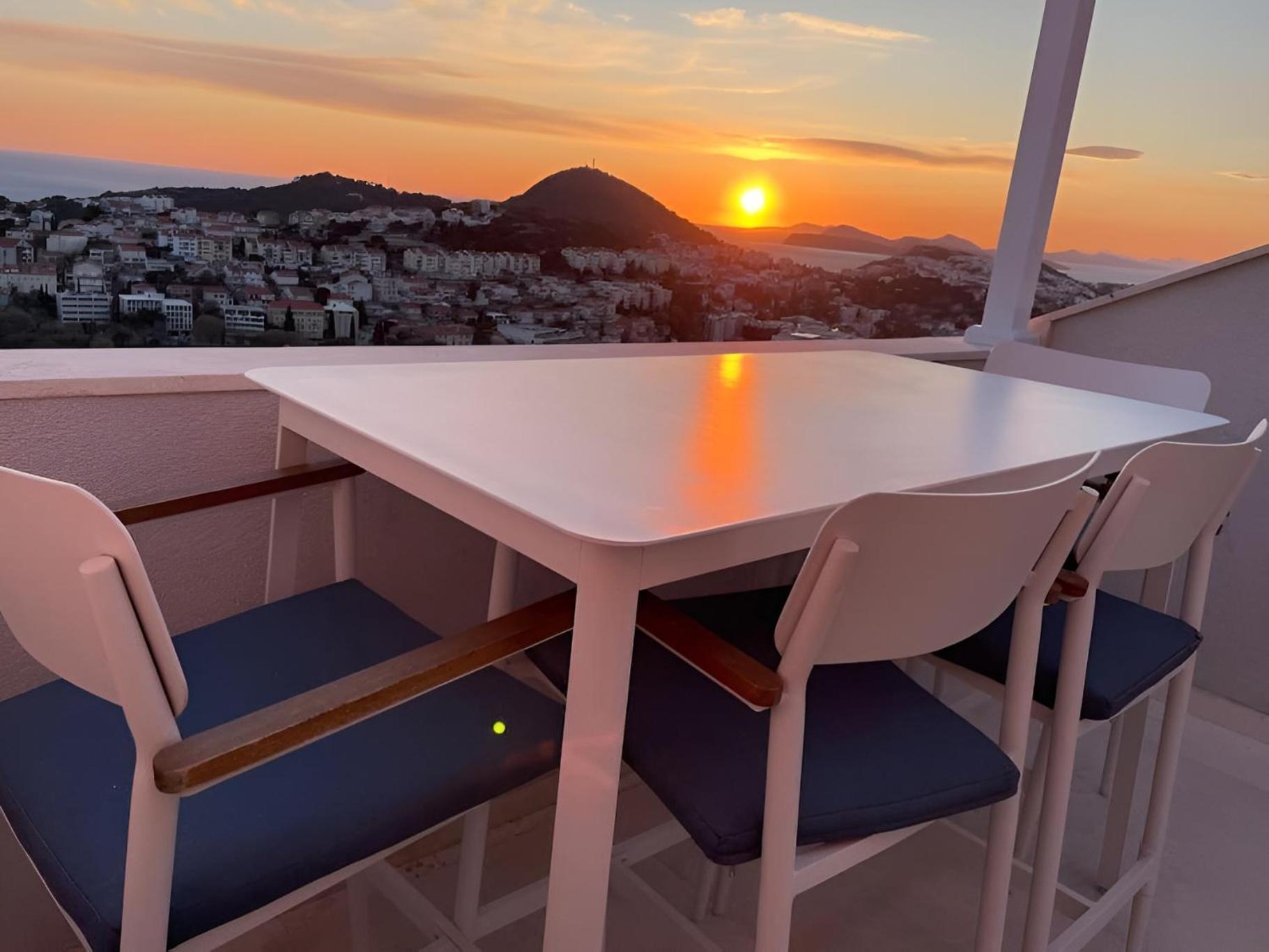 Apartment Sea View