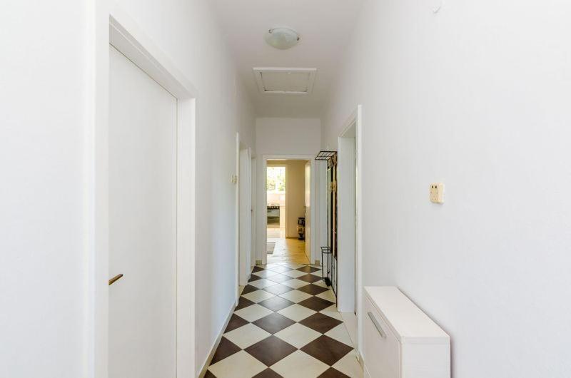 Apartment Ground Floor