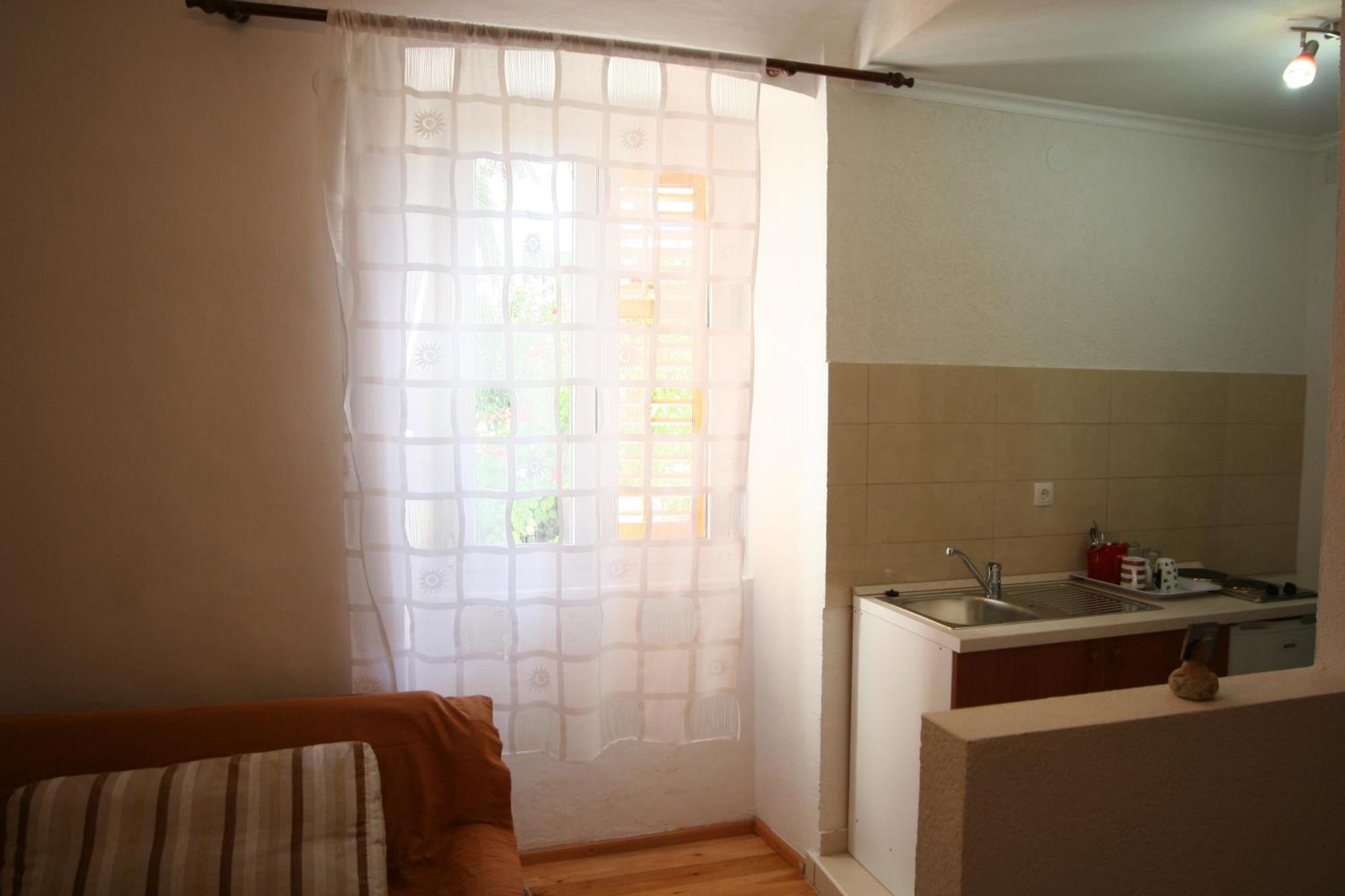 One-Bedroom Apartment Garden View