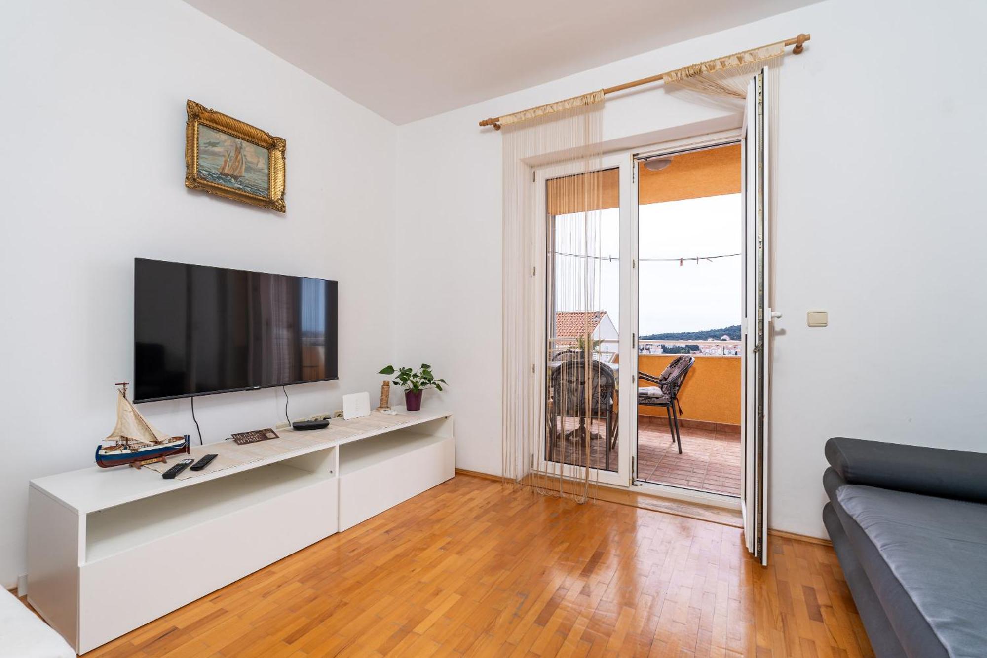 One Bedroom Apartment Balcony Sea View
