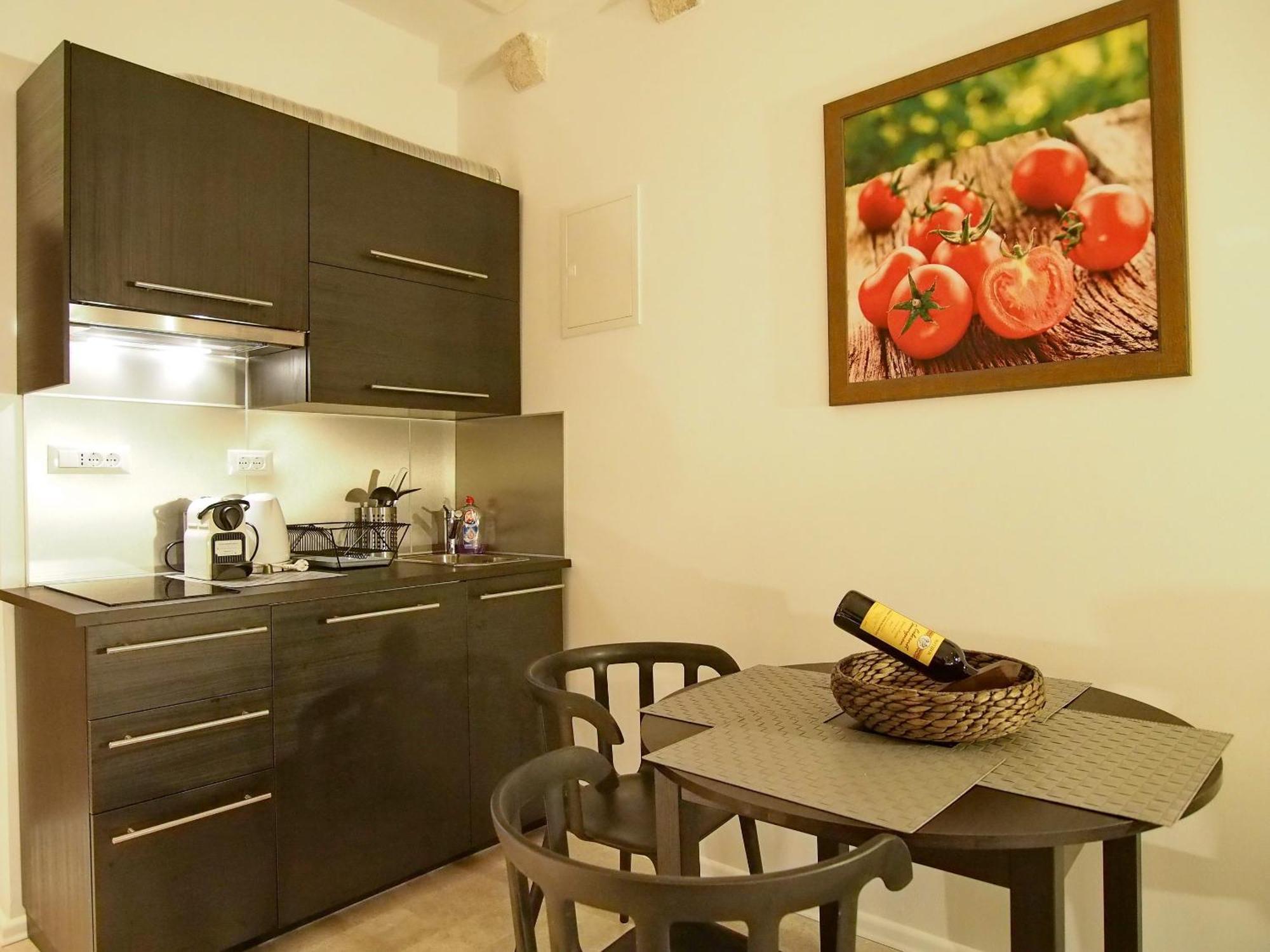 Studio Apartment