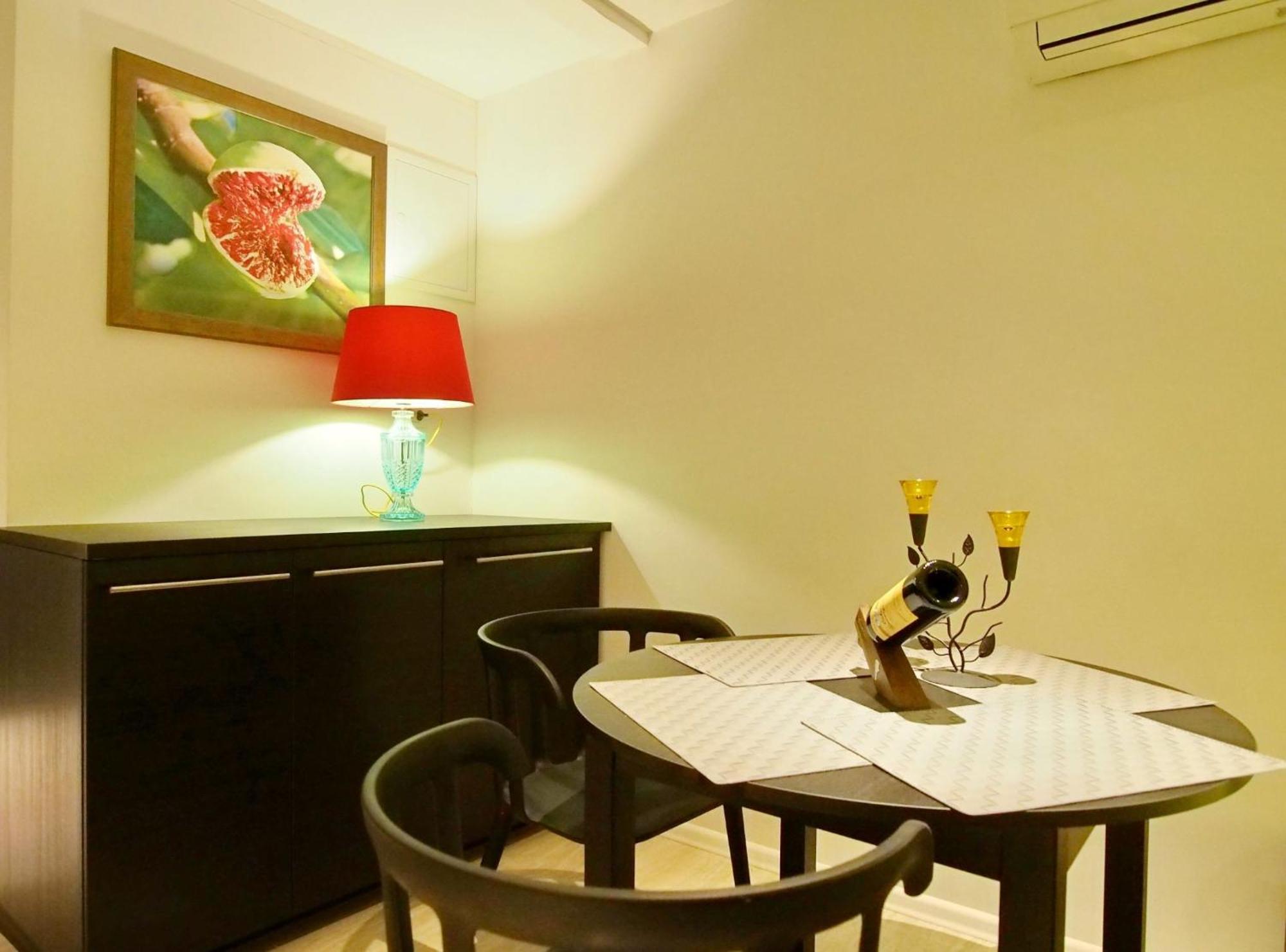 Deluxe Studio