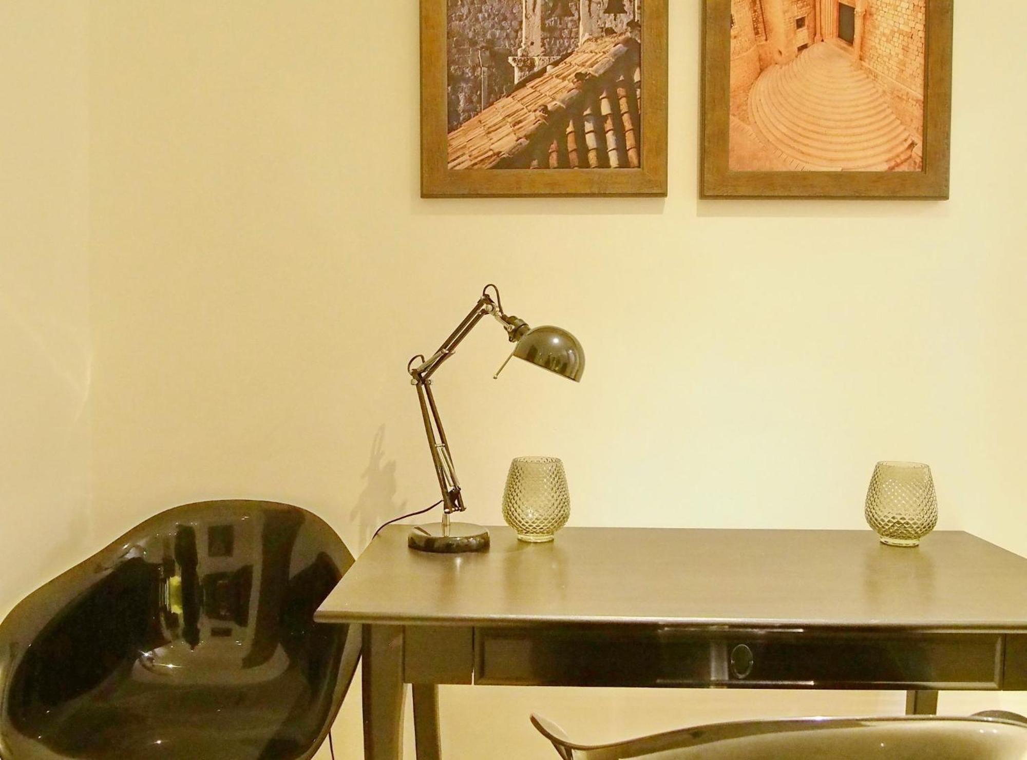 Deluxe Studio