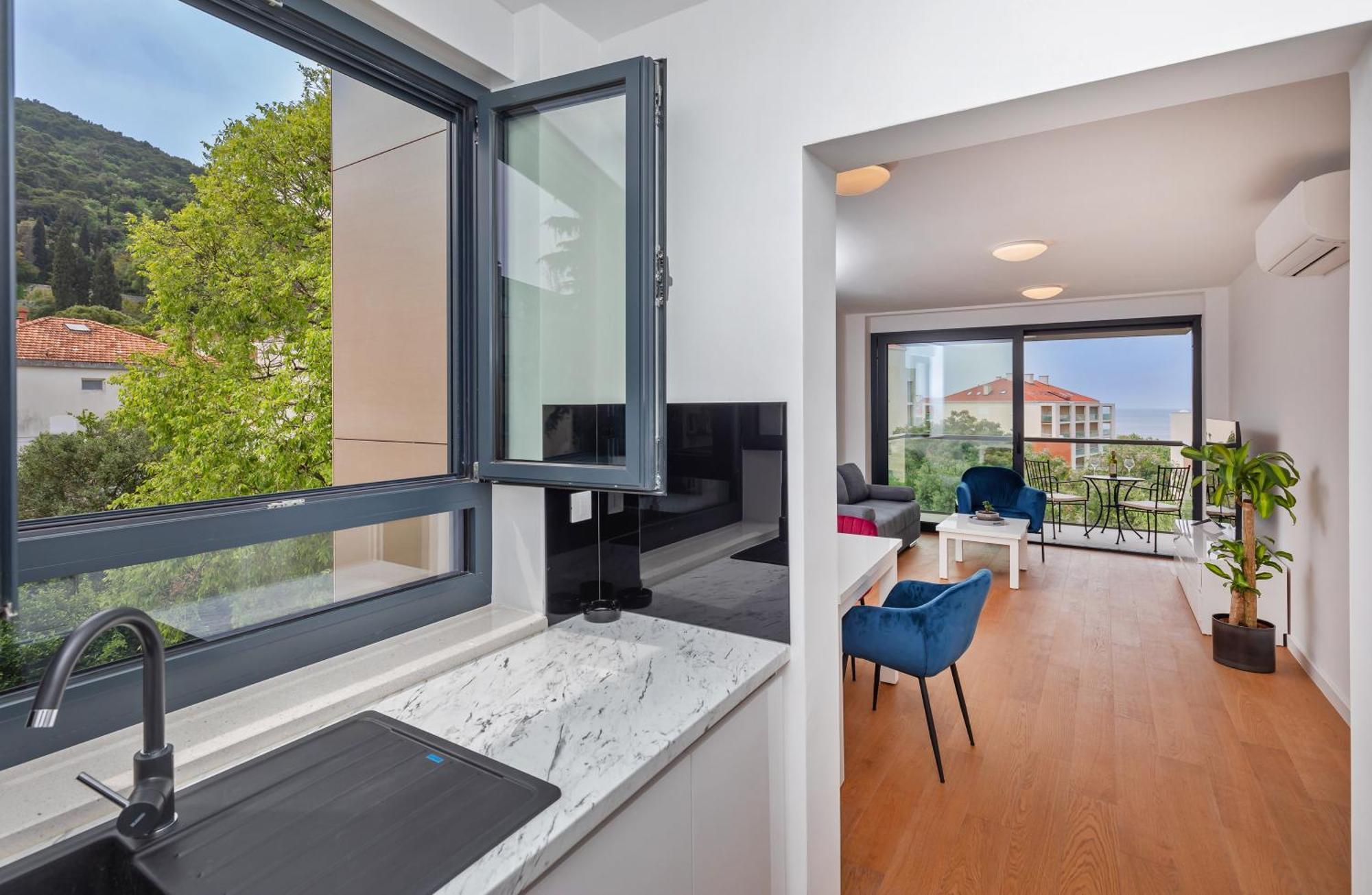 Apartment Sea View