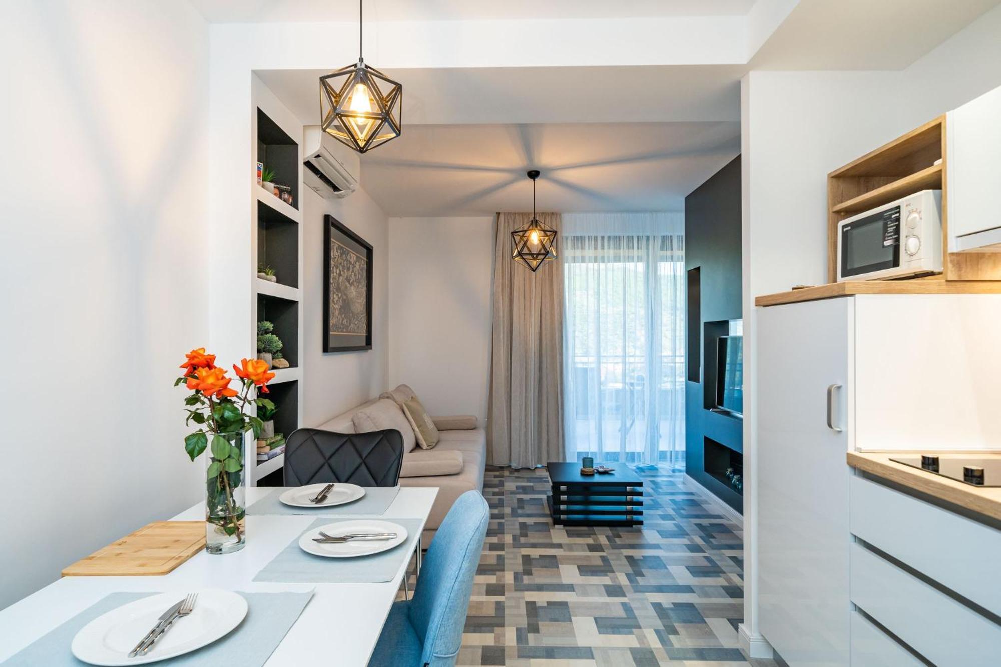 Studio Apartment Terrace