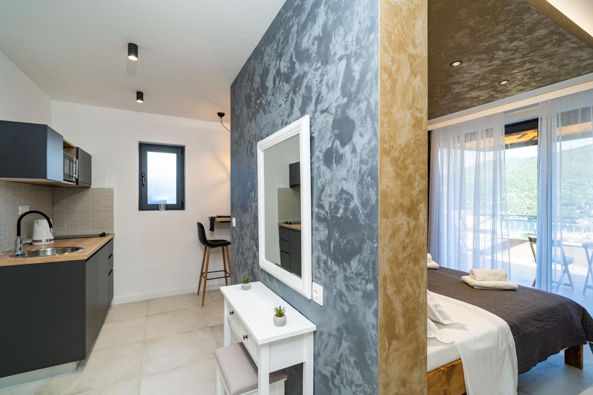 Studio Apartment Hot Tub
