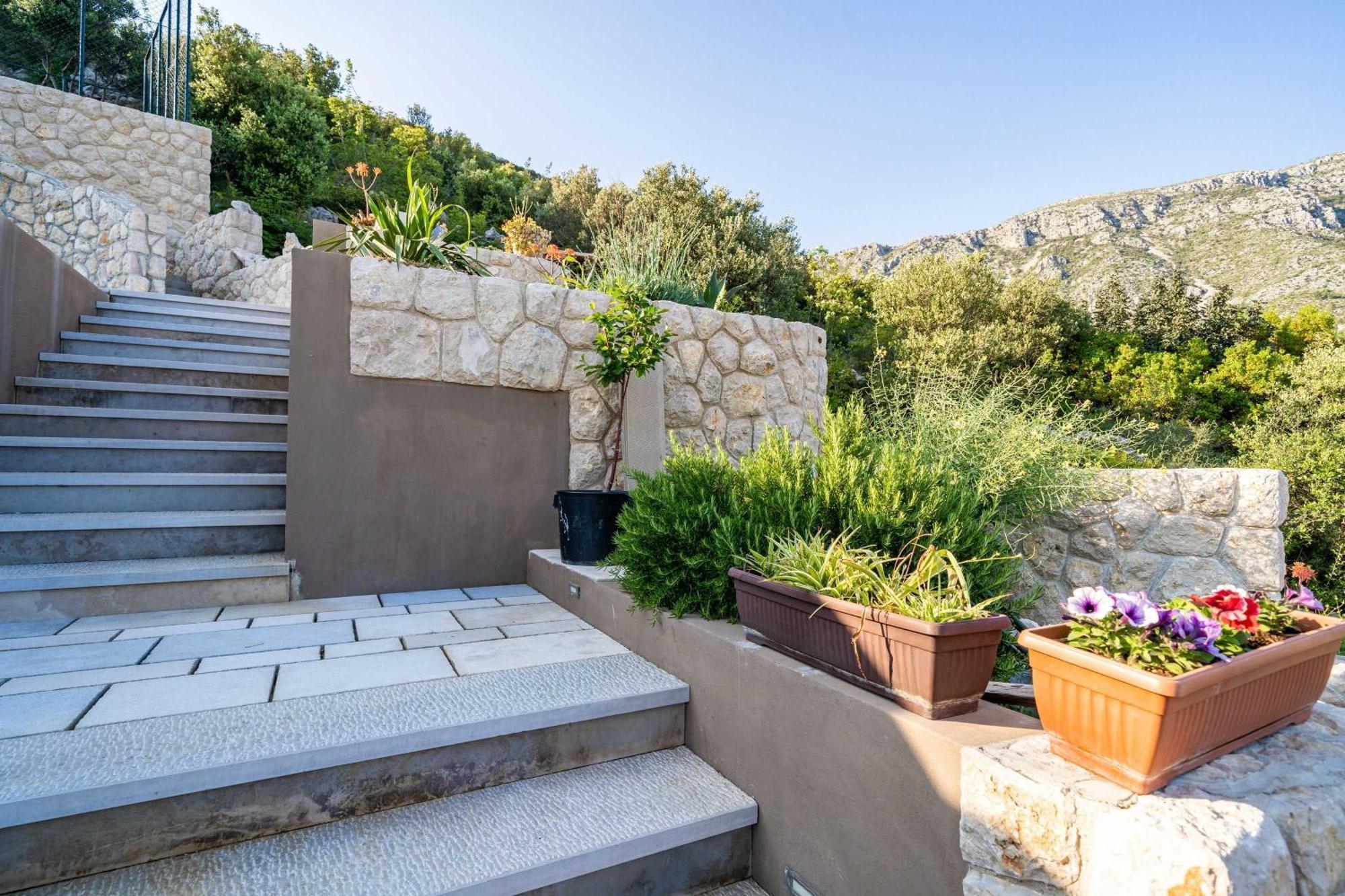 Two-Bedroom Apartment Shared Pool