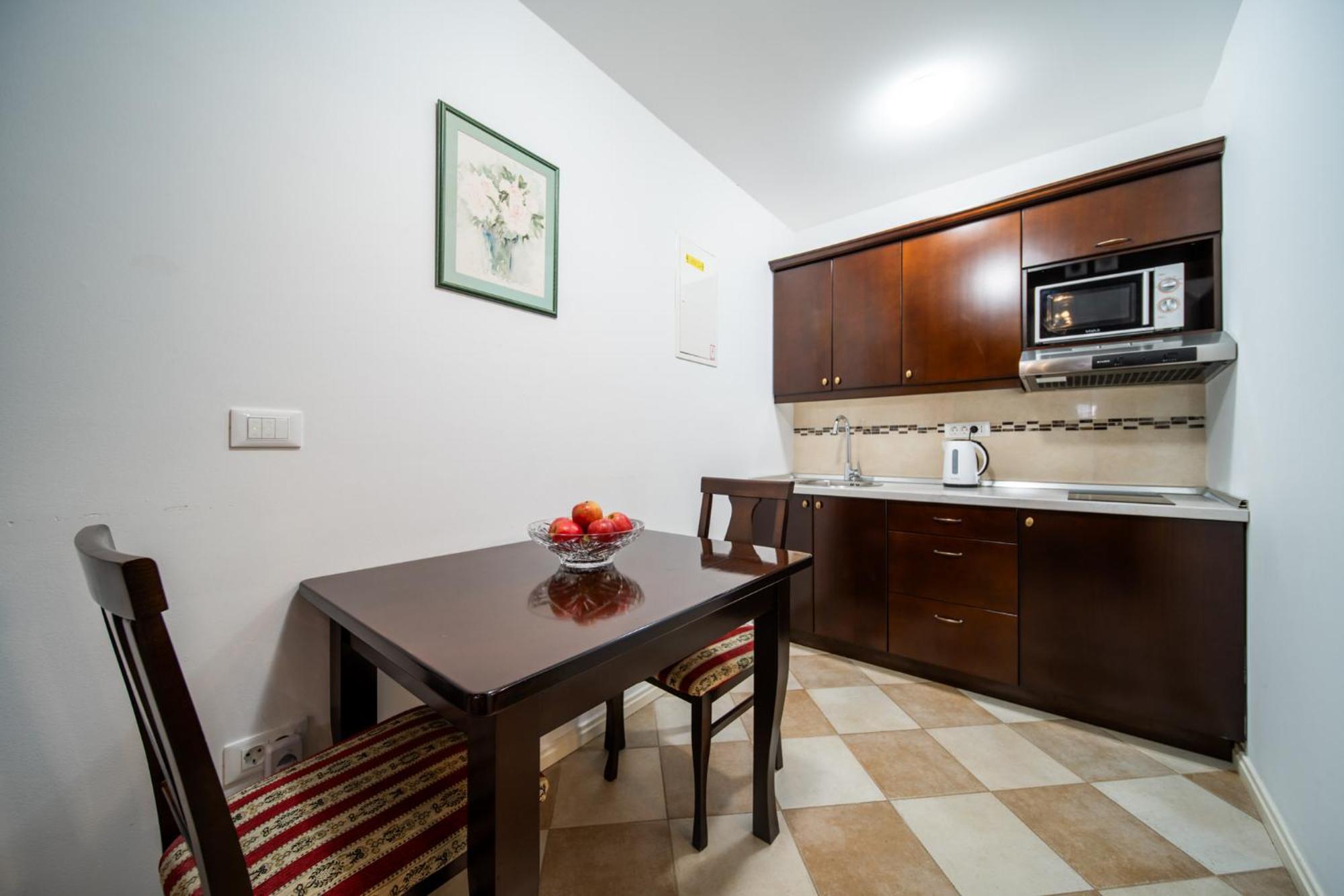 Classic Ground Floor Apartment