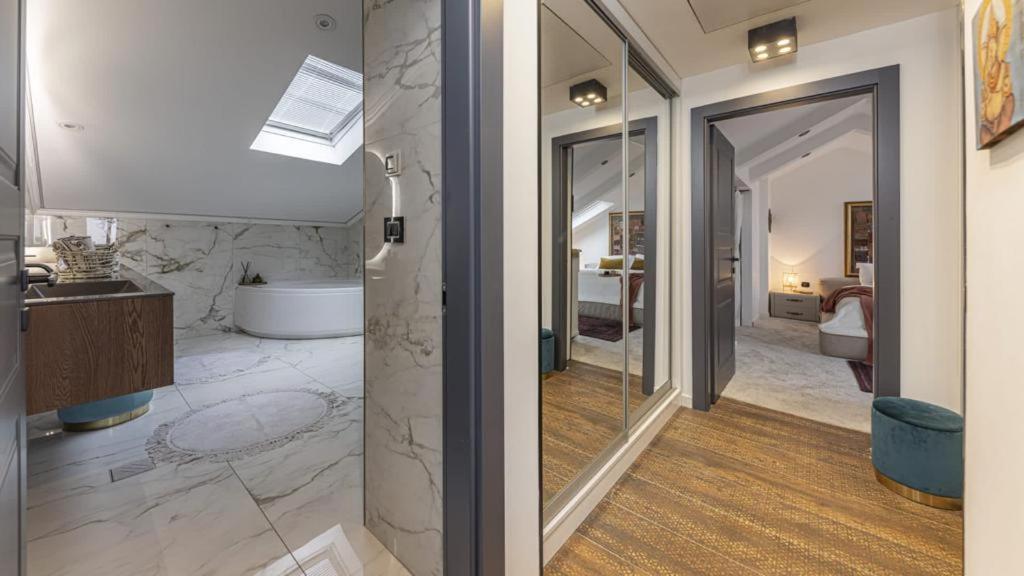 Penthouse Apartment