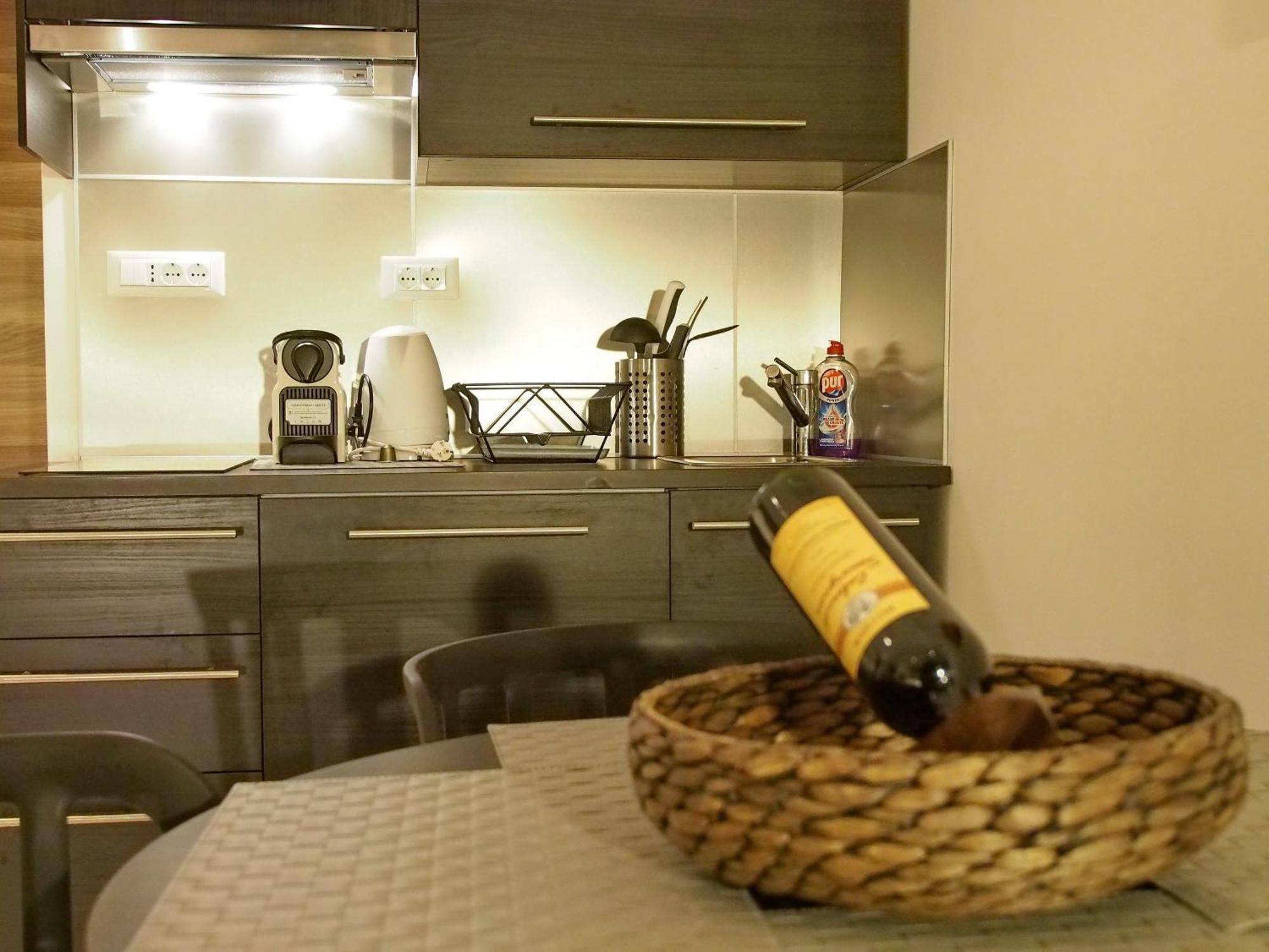 Studio Apartment