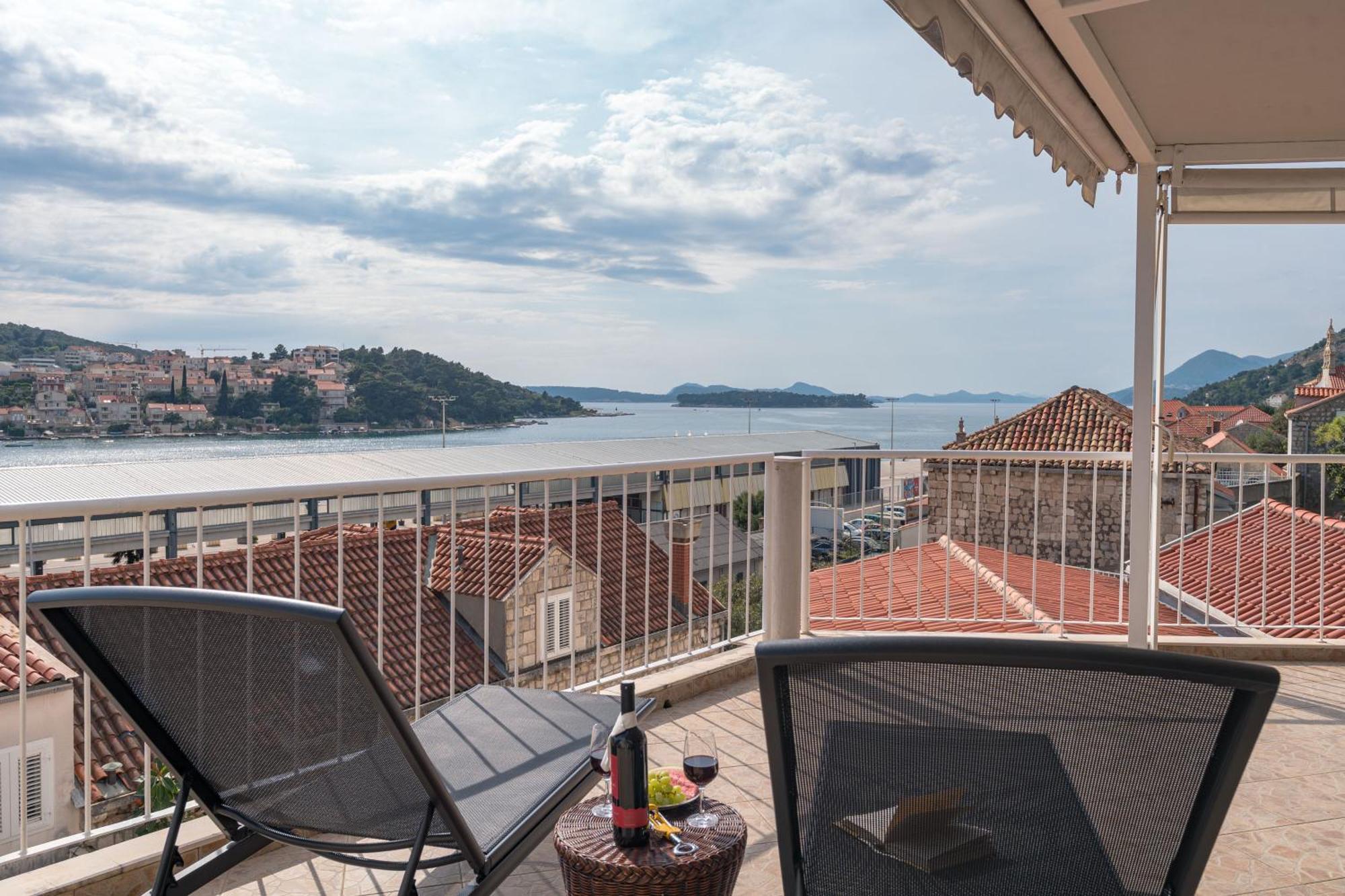 Deluxe Suite Sea View