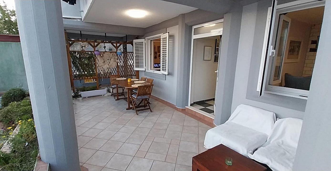 Two-Bedroom Apartment Terrace Sea View