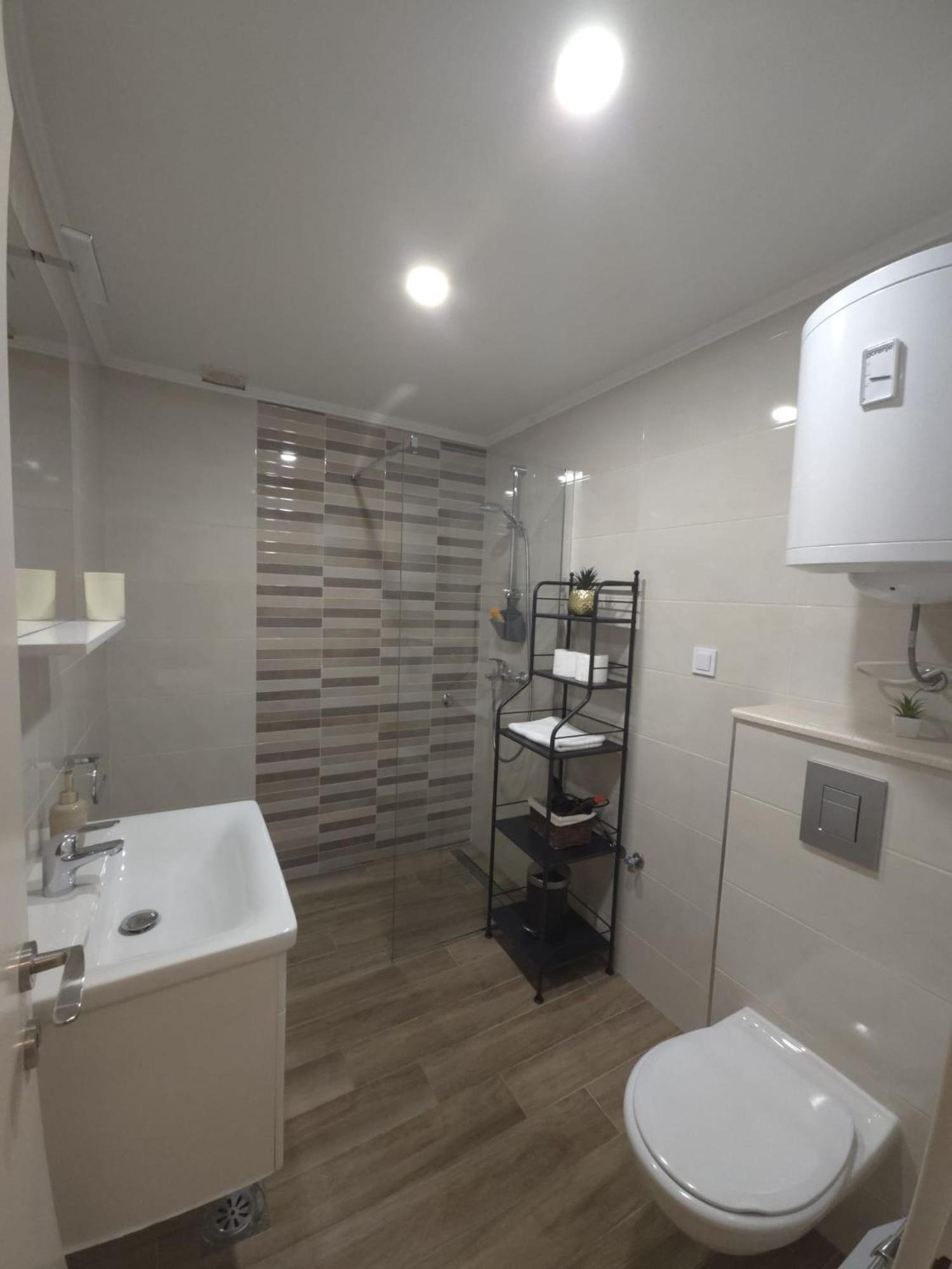 Superior One Bedroom Apartment Terrace City View'