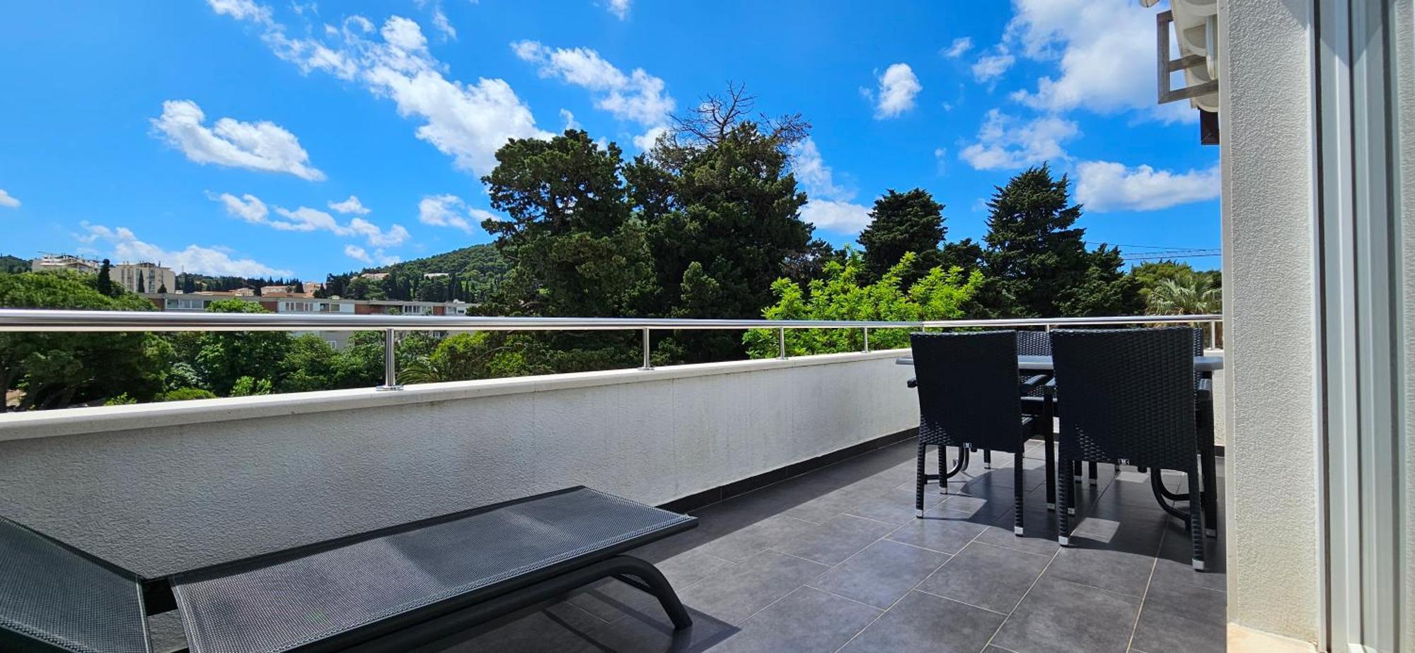 Superior Apartment